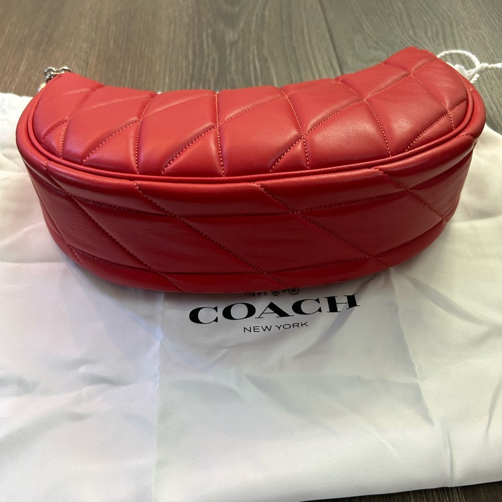 Coach Mira Quilted Red Apple with Heart Strap - Picture 4 of 9